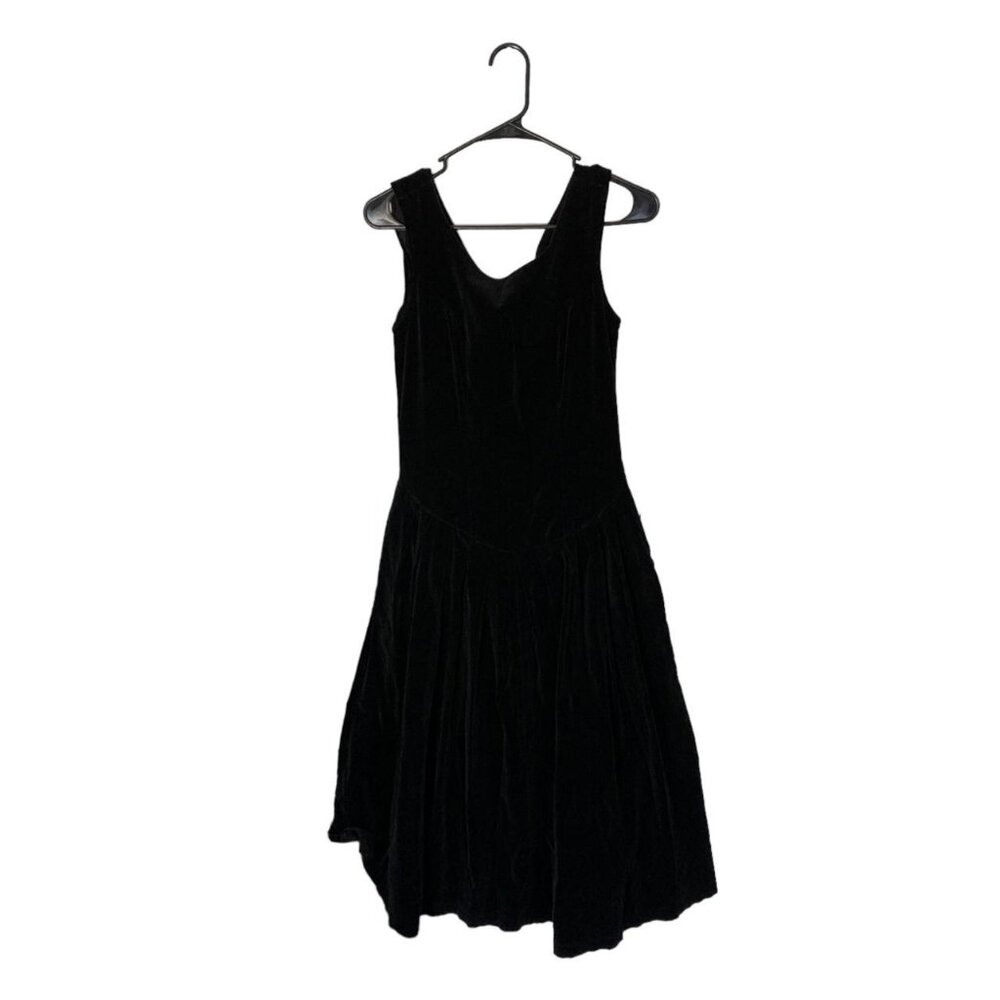 Vintage Esthete Black Velvet Dress